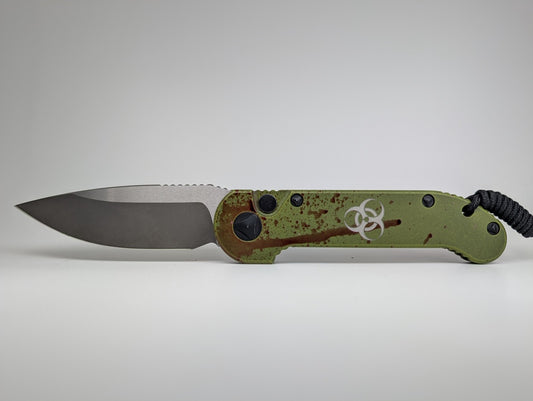 *Consignment* Microtech L.U.D.T. Outbreak Signature Series Deep Engraved Auto Folding Knife
