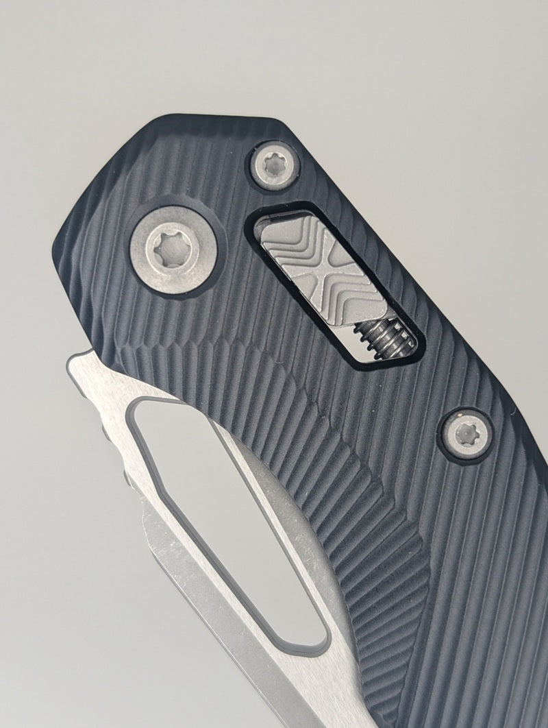 Microtech MSI S/E Fluted Aluminum Black Apocalyptic Folding Knife