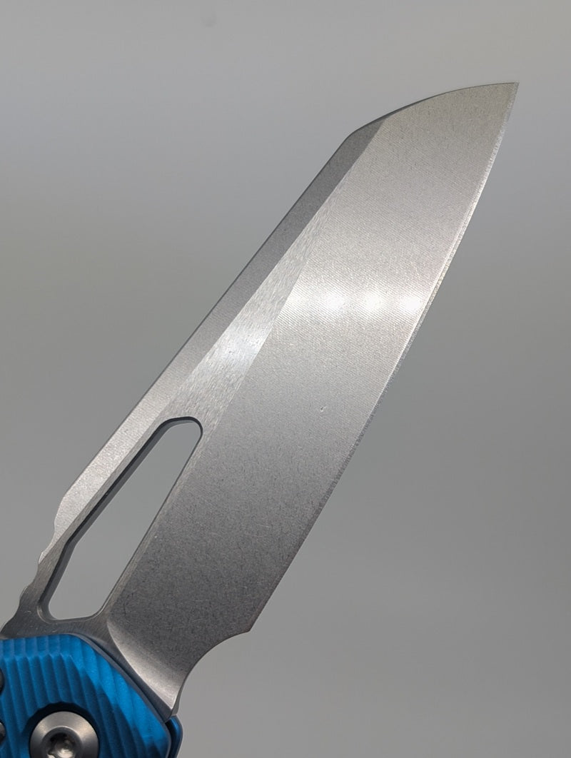 Microtech MSI S/E (Single Edge) Fluted Blue Stonewash Partial Serrated