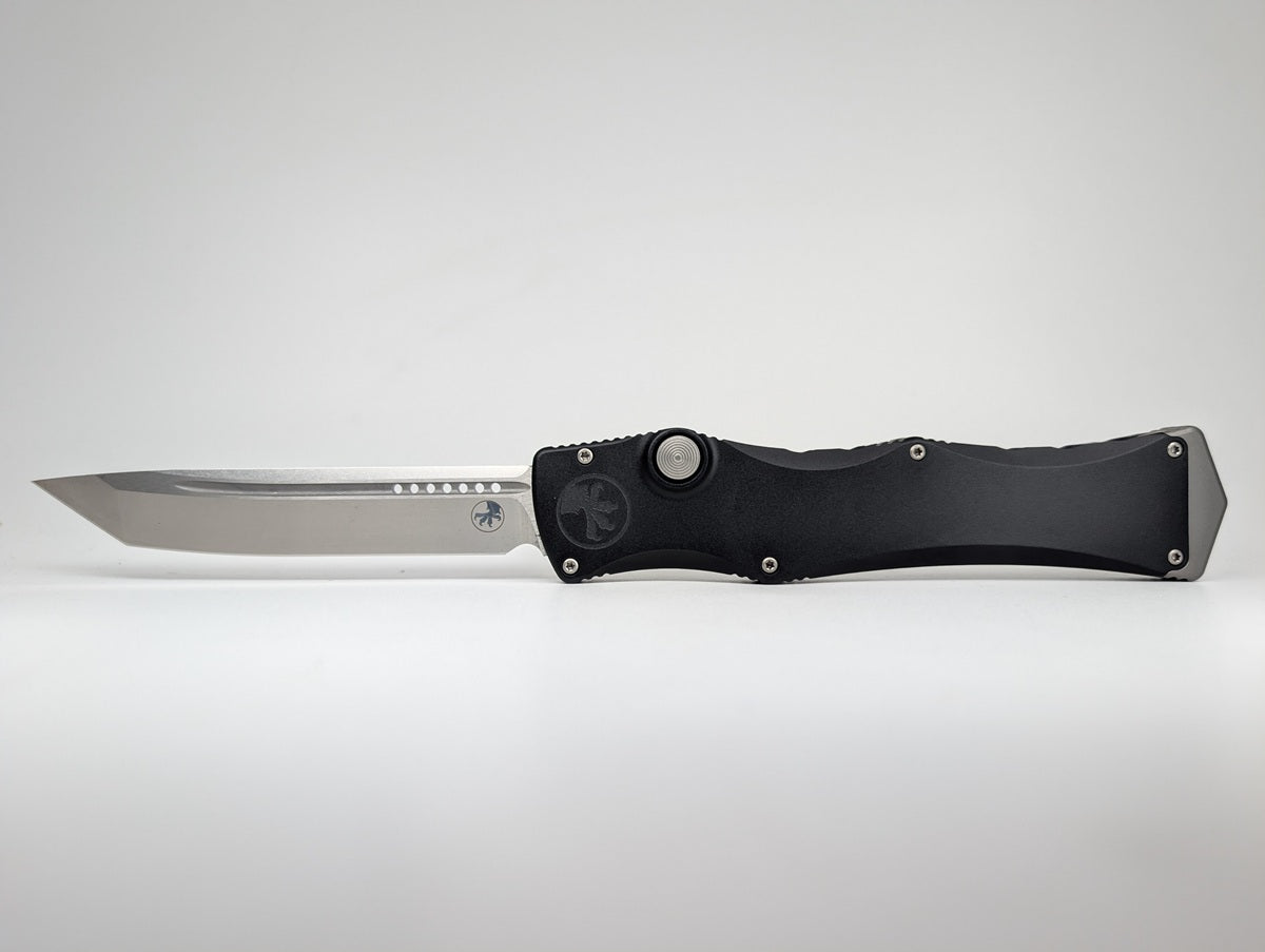 HALO IV Tanto Edge Marfione Select Black Out the Front Knife