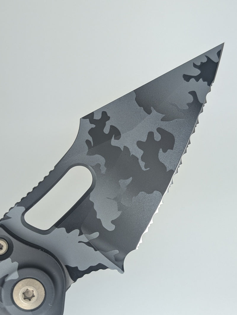 *Consignment* Microtech Signature Series Stitch Auto S/E Urban Camo Full Serrated