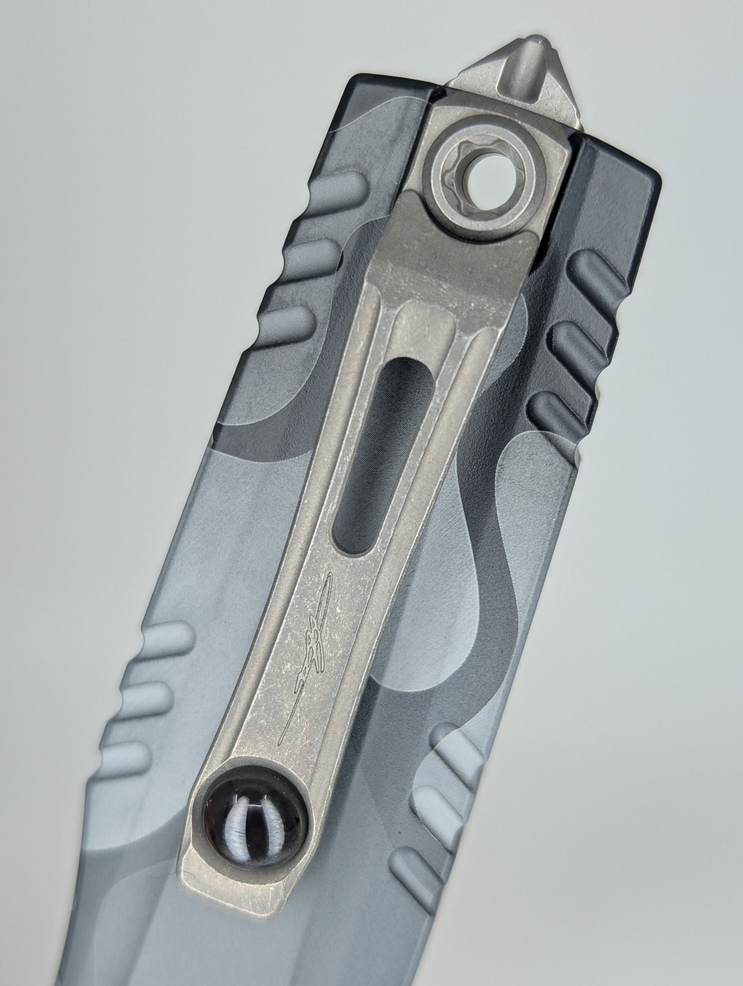 Microtech x Surefire Luminary ZBP D/E Signature Series Backwoods Urban Camo Out the Front Knife