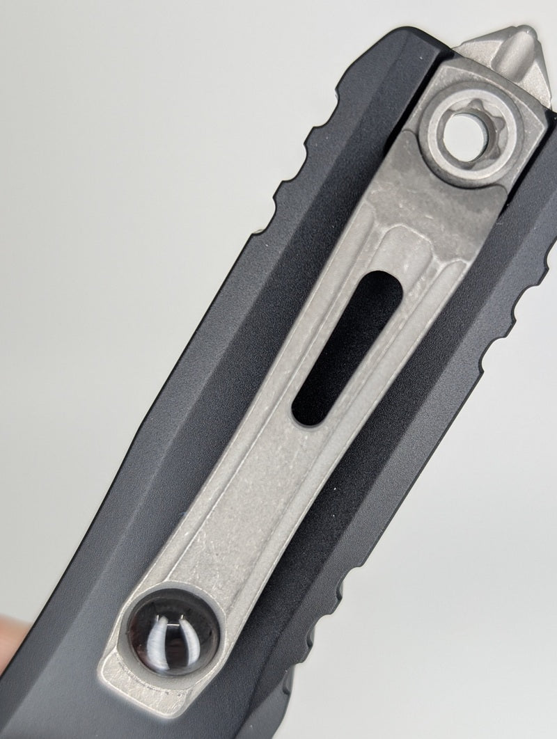 Microtech UTX-85 T/E Gen IV Black Apocalyptic Out the Front Knife