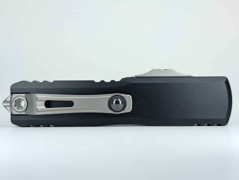 Microtech UTX-85 Gen IV D/E Black Stonewash Out the Front Knife