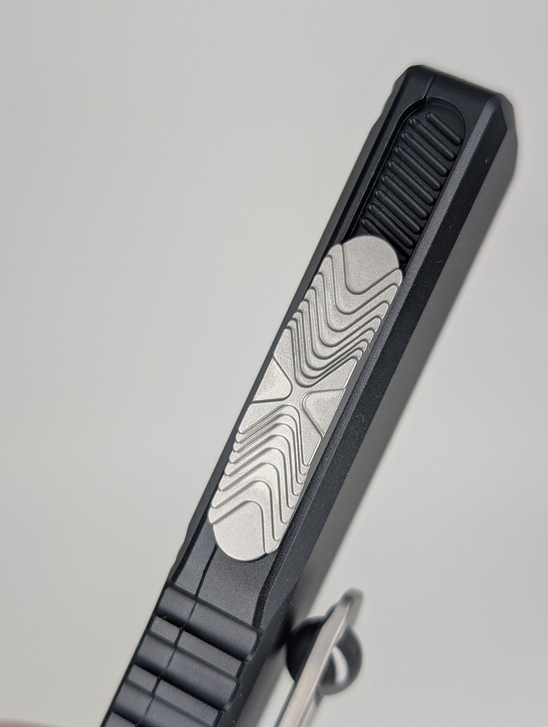 Microtech UTX-85 Gen IV D/E Black Stonewash Out the Front Knife