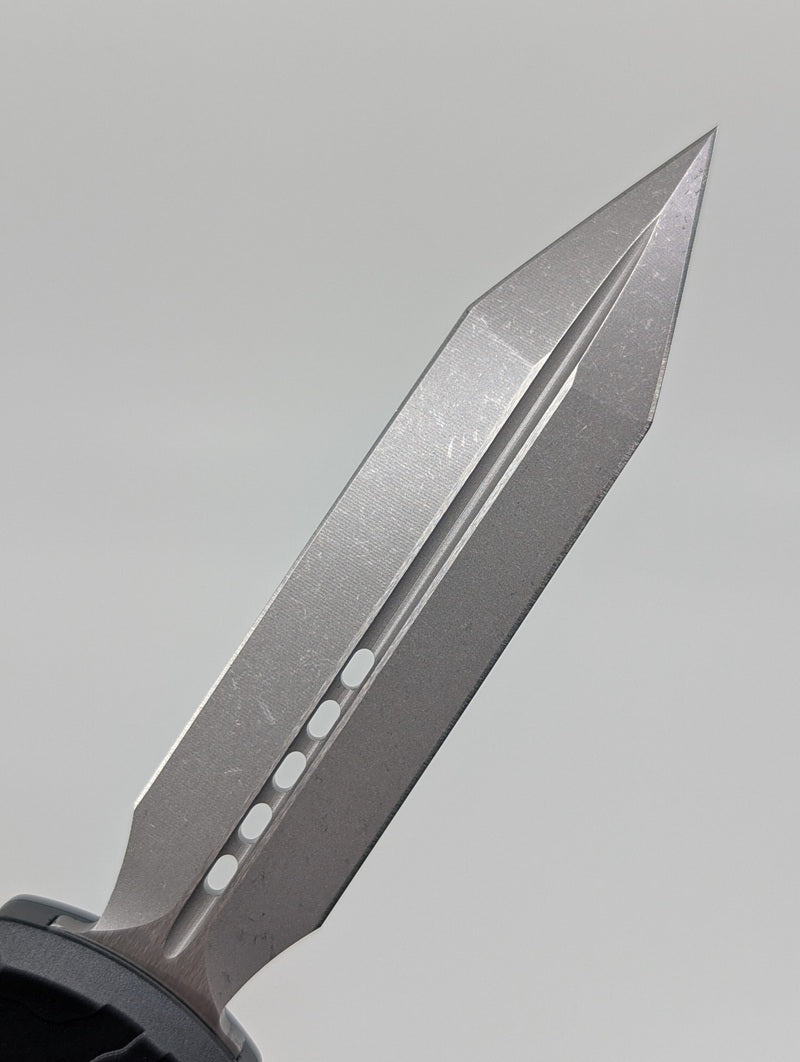 Microtech UTX-85 Gen IV Signature Series Topographic Black Out the Front Knife