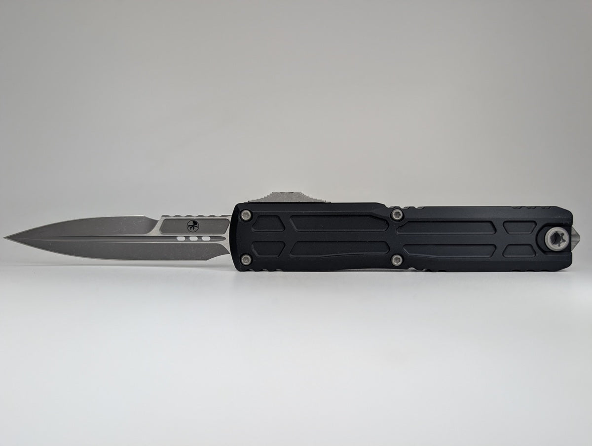 Microtech Signature Series Ultratech EX - ZBP Bayonet Black Out the Front Knife