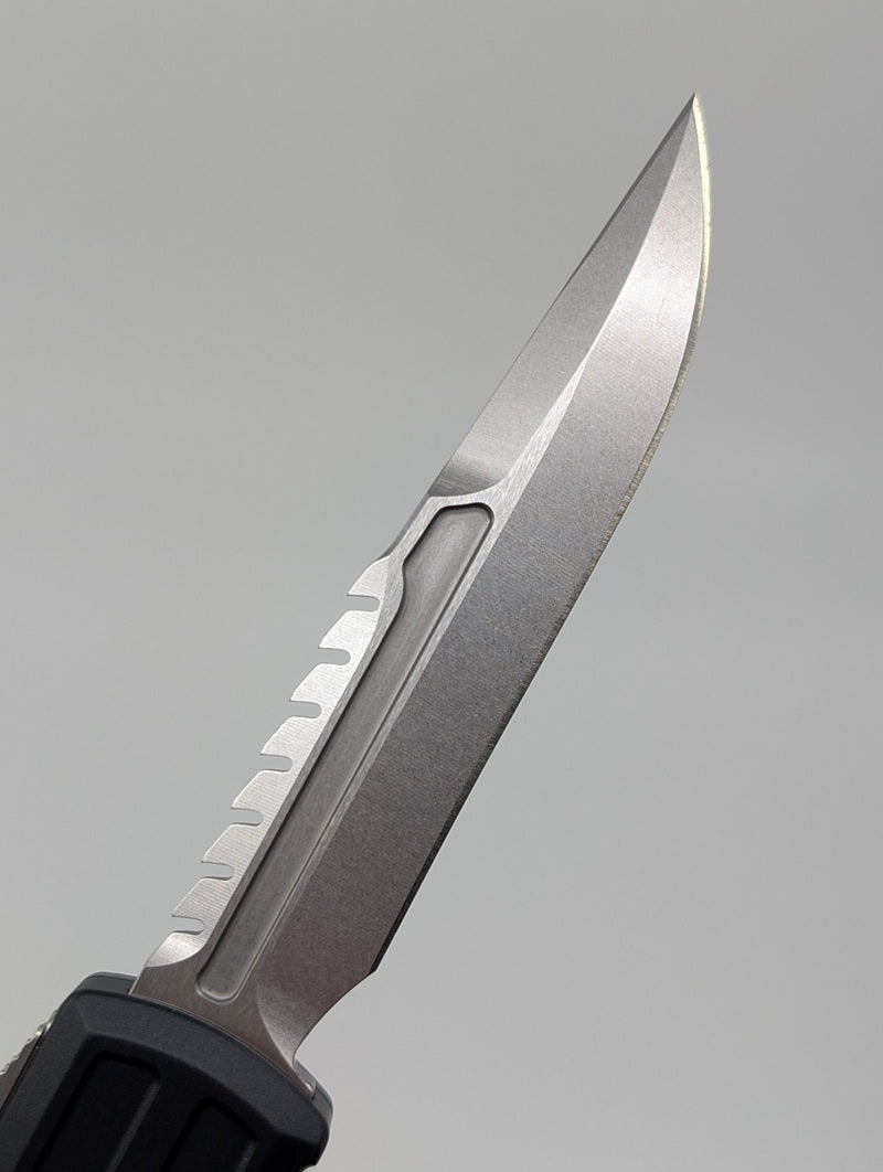 Microtech Signature Series Ultratech EX - ZBP Interceptor Black Out the Front Knife