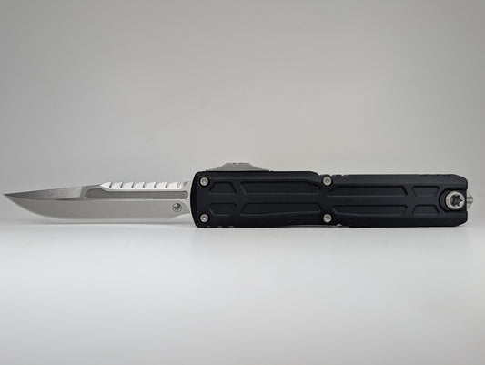 Microtech Signature Series Ultratech EX - ZBP Interceptor Black Out the Front Knife