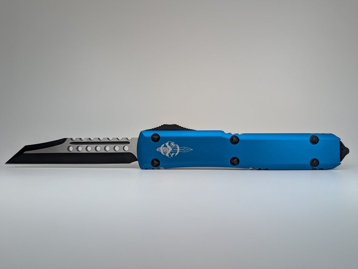 *Consignment* Microtech Ultratech Signature Series Blue / DLC Warhound Out the Front Knife