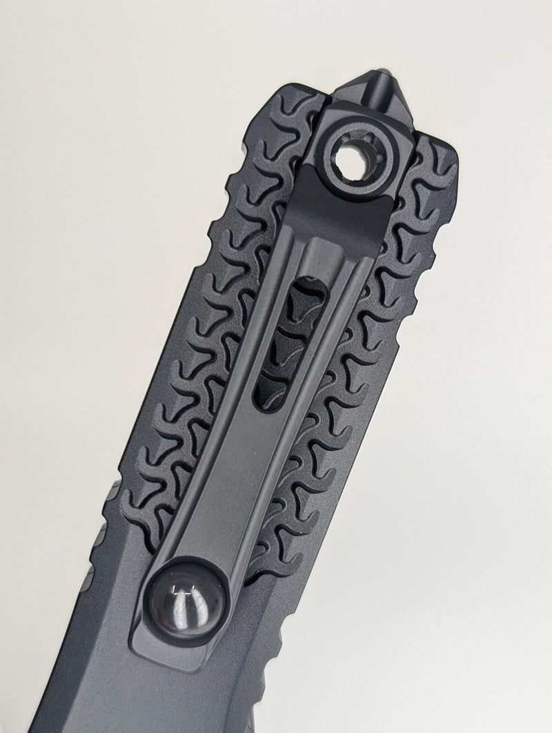 Microtech Ultratech Gen IV D/E Blue Jedi Knight Out the Front Knife