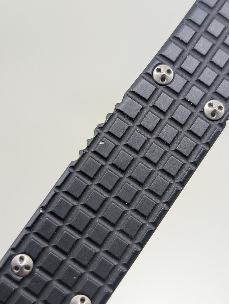 *Consignment* Microtech Ultratech Black Frag Spearpoint Monkey Edge Out the Front Knife
