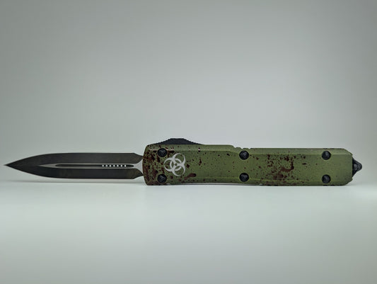 *Consignment* Microtech Ultratech D/E Outbreak Signature Series Deep Engraved Out the Front Knife