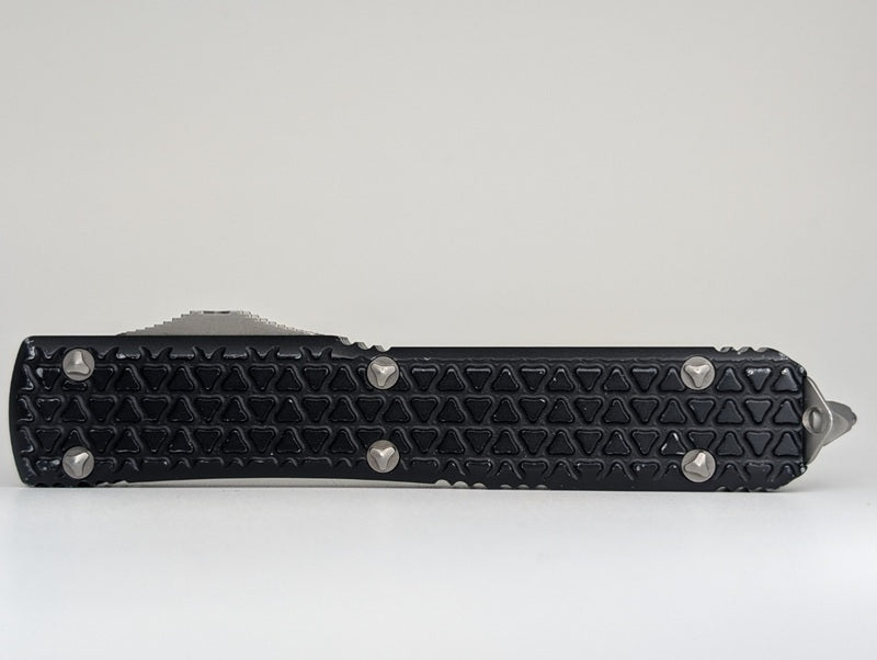 *Consignment* Microtech Ultratech Tread Black Elmax Tanto Partial Serrated Out the Front Knife