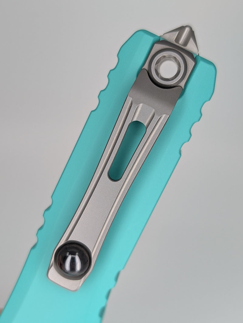 Microtech Ultratech ZBP S/E Cerakote Baja Out the Front Knife