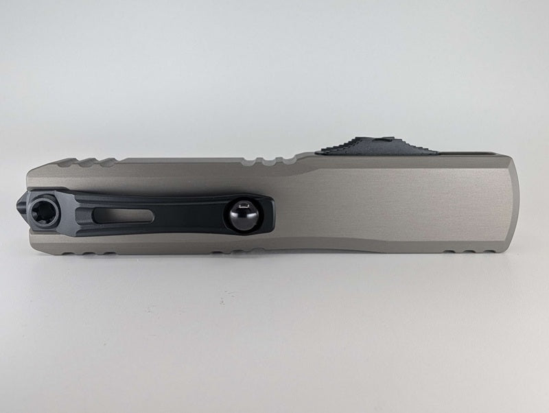 Microtech Ultratech ZBP D/E Natural Clear Partial Serrated Black Blade Out the Front Knife