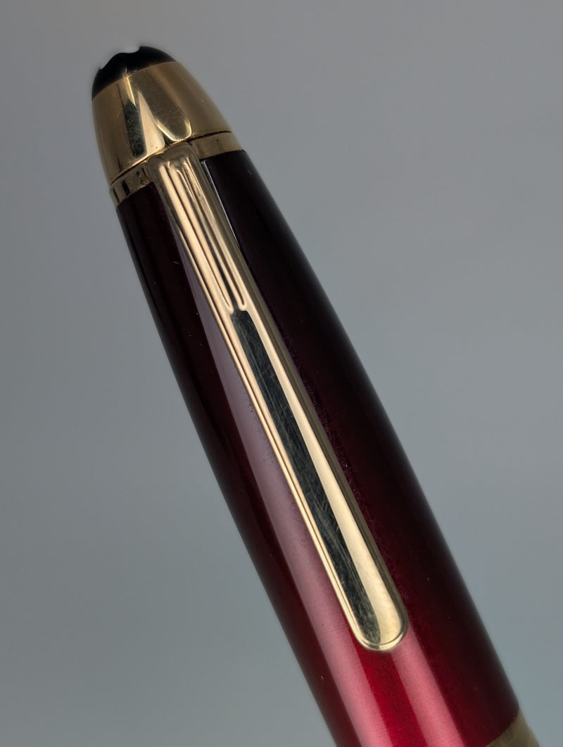 *Consignment* Montblanc 146 LeGrand Meisterstuck Solitaire Calligraphy Burgundy Fountain Pen 18k Gold Medium Nib