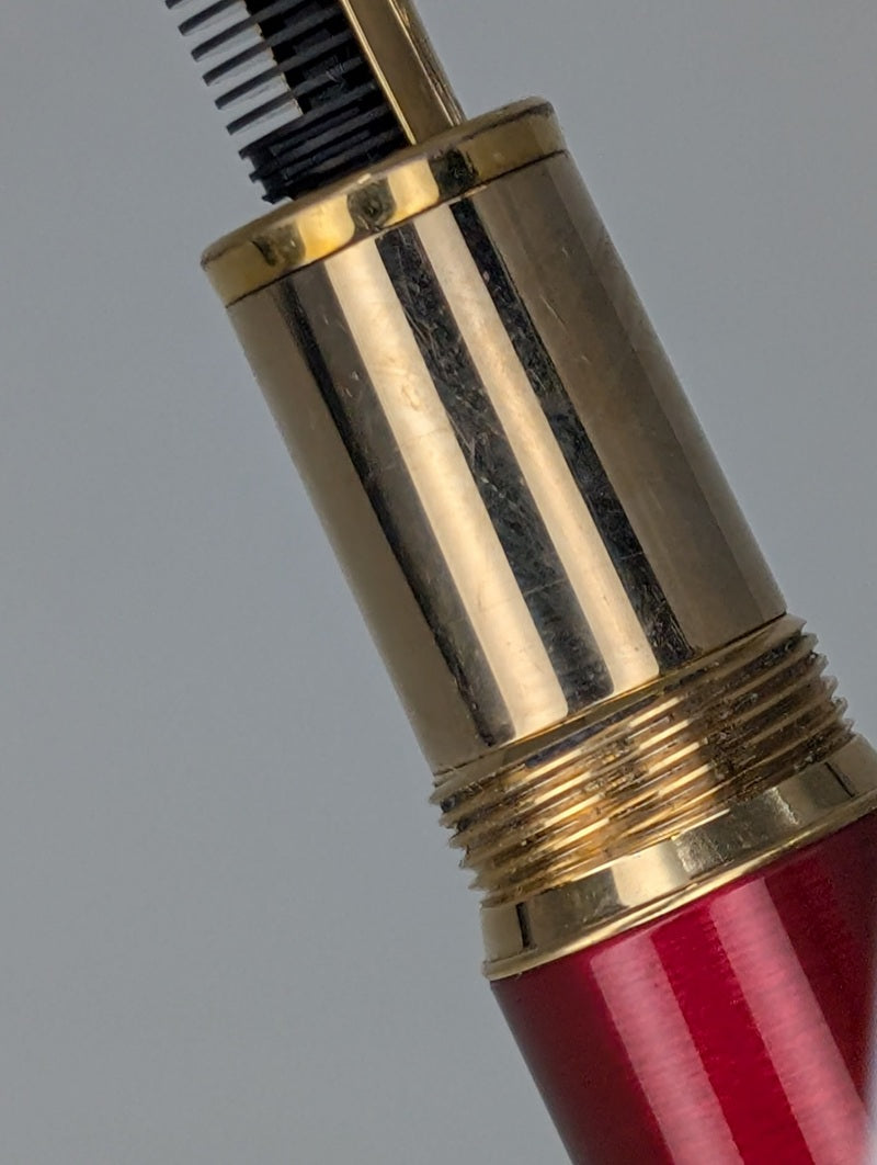 *Consignment* Montblanc 146 LeGrand Meisterstuck Solitaire Calligraphy Burgundy Fountain Pen 18k Gold Medium Nib