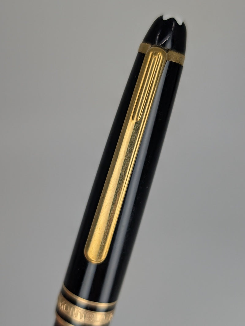 *Consignment* Montblanc Meisterstuck 163 Black / Gold Rollerball Pen