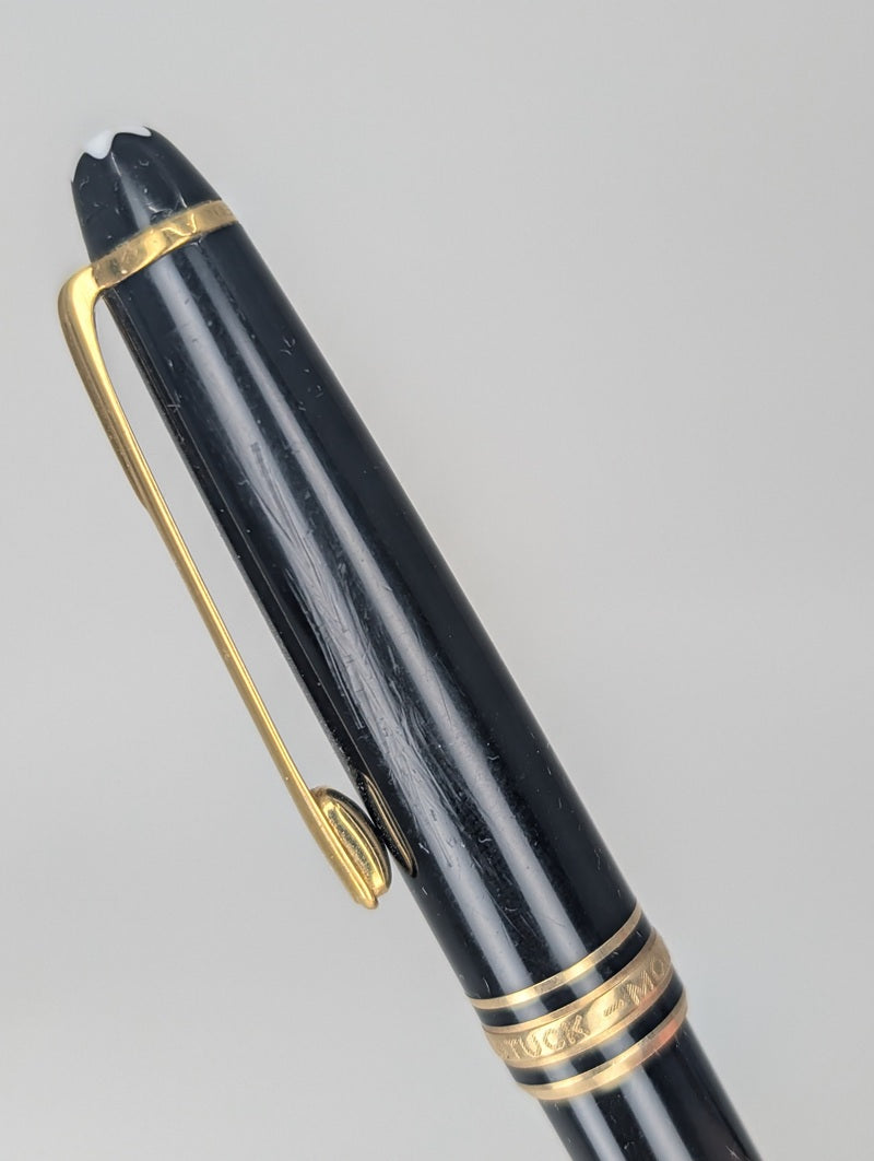 *Consignment* Montblanc Meisterstuck Classique Fountain Pen 14k Gold Medium Nib
