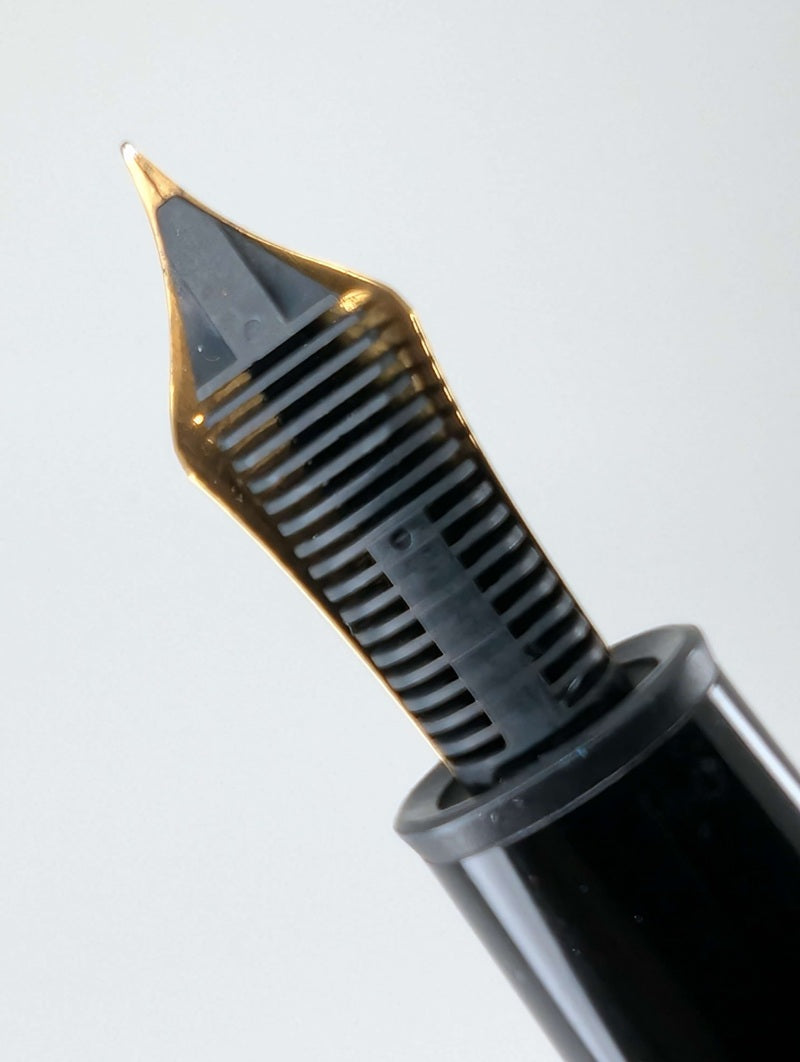 *Consignment* Montblanc Meisterstuck No.149 Desk Set Fountain Pen 18k Gold Fine Nib
