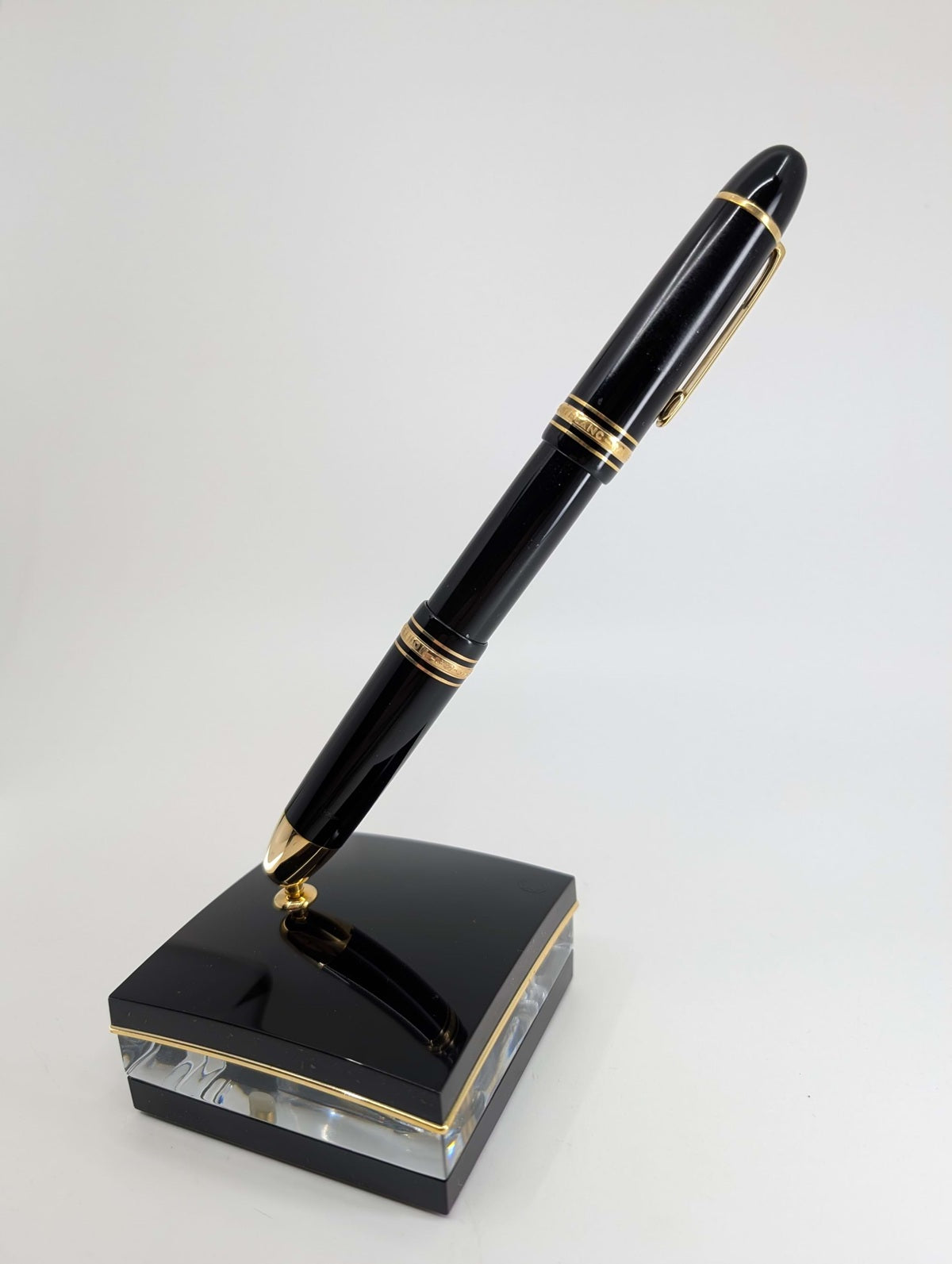 *Consignment* Montblanc Meisterstuck No.149 Desk Set Fountain Pen 18k Gold Fine Nib