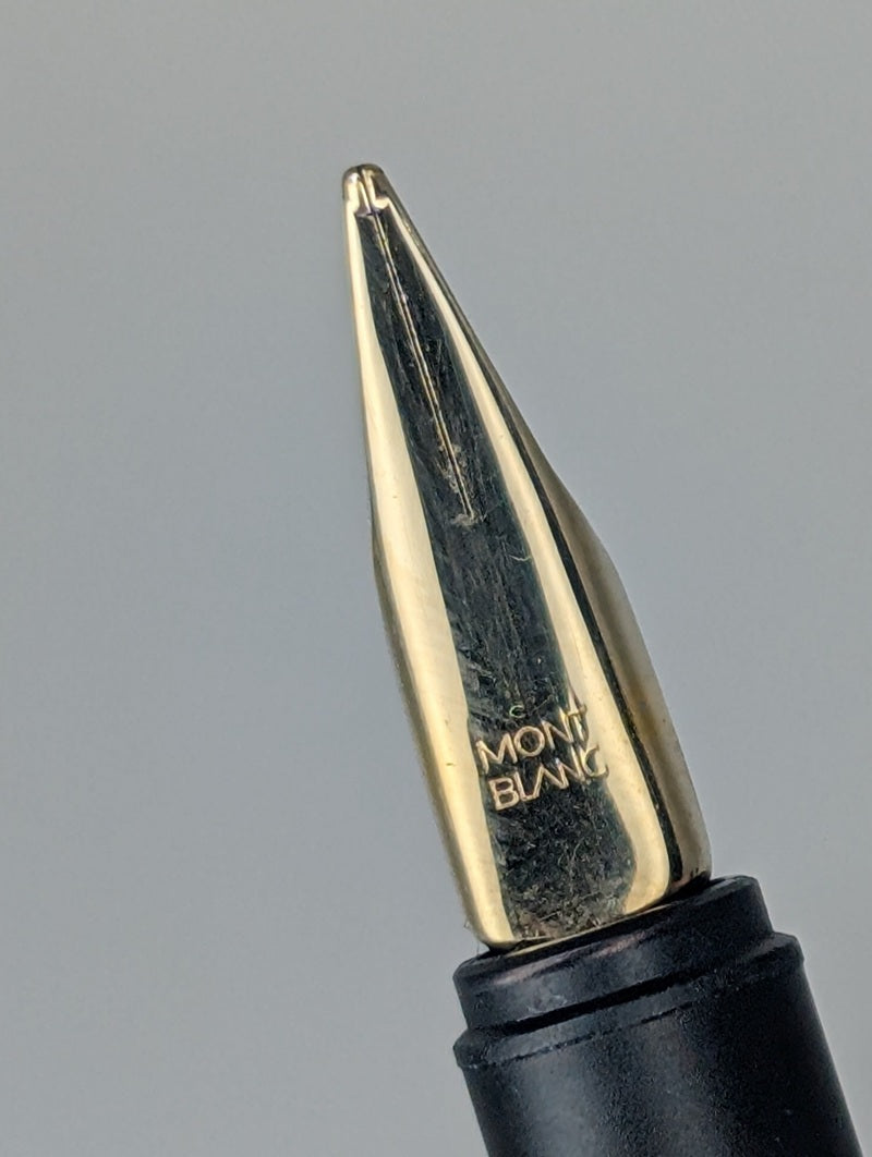 *Consignment* Montblanc Noblesse Oblige Black Fountain Pen Broad Nib
