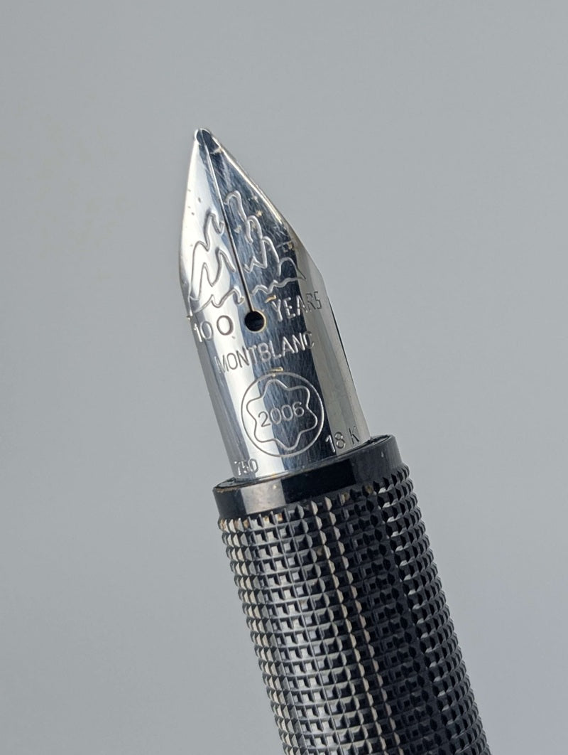 *Consignment* Montblanc "Soulmakers for 100 Years" Starwalker Unlimited Fountain Pen 18k Gold Medium Nib