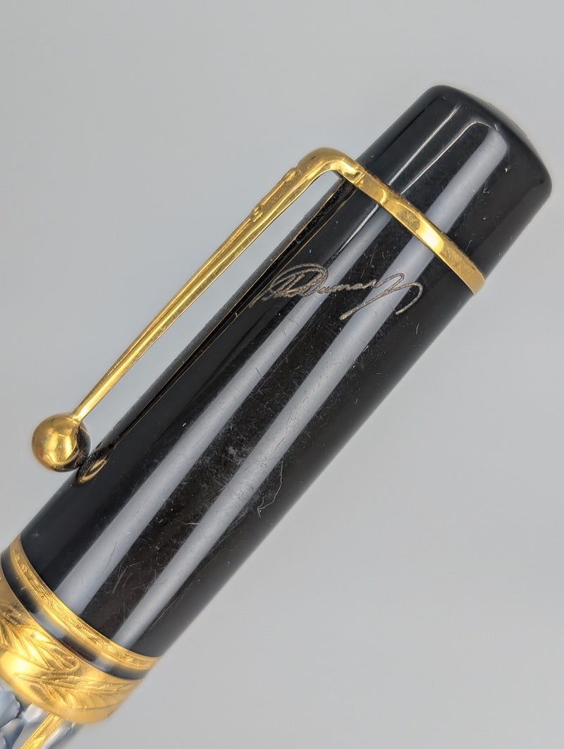 *Consignment* Montblanc Writer's Edition 1996 Alexandre Dumas Fountain Pen 18k Gold