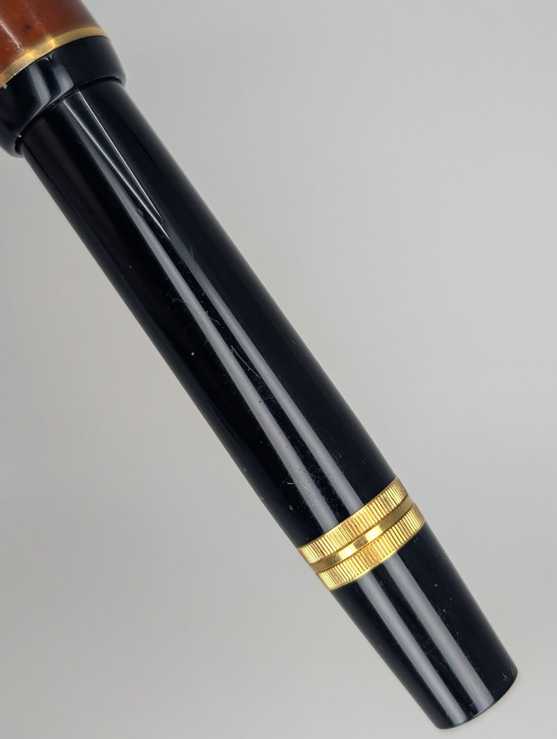 *Consignment* Montblanc Writer's Edition 2000 Friedrich Schiller Fountain Pen 18k Gold Broad Nib