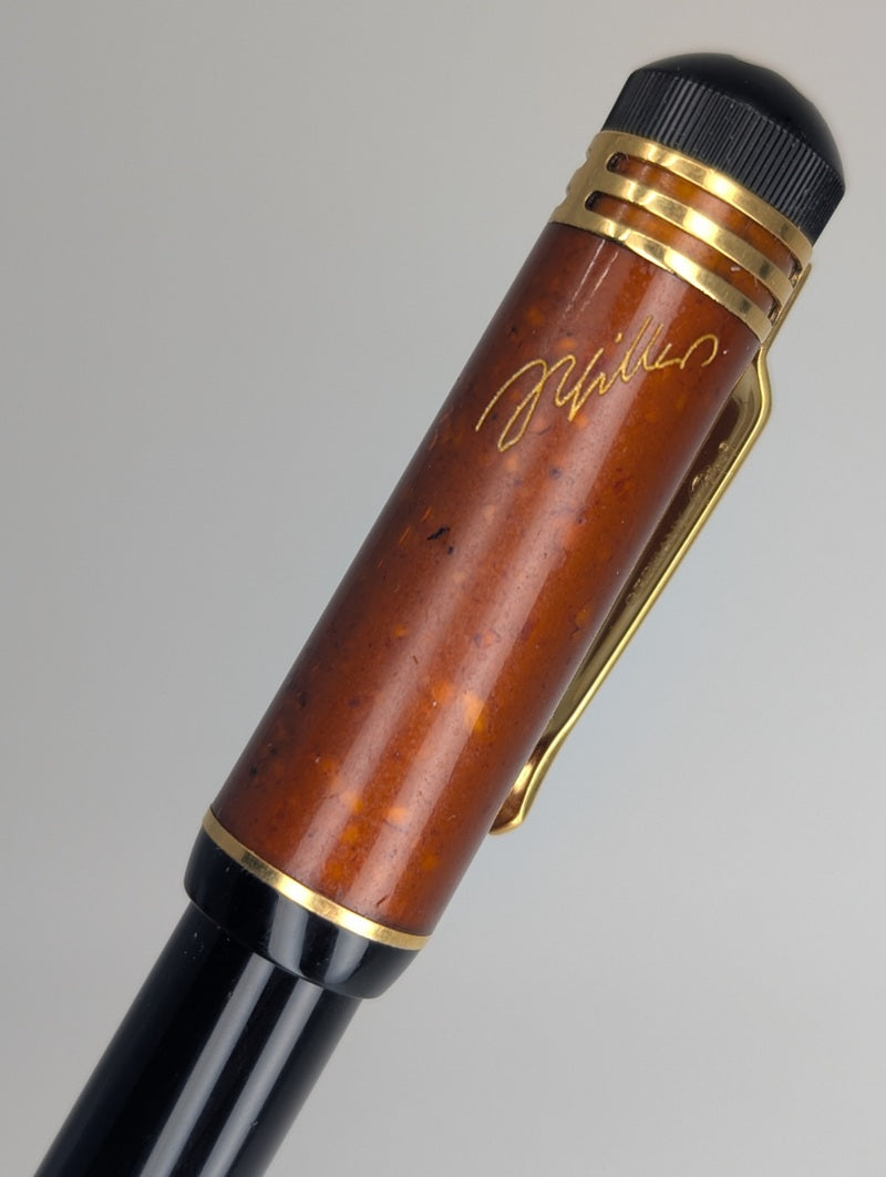 *Consignment* Montblanc Writer's Edition 2000 Friedrich Schiller Fountain Pen 18k Gold Broad Nib
