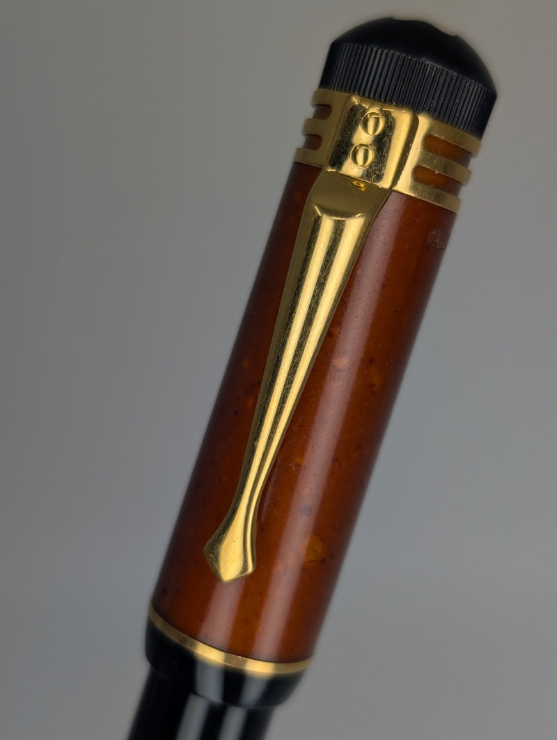 *Consignment* Montblanc Writer's Edition 2000 Friedrich Schiller Fountain Pen 18k Gold Broad Nib