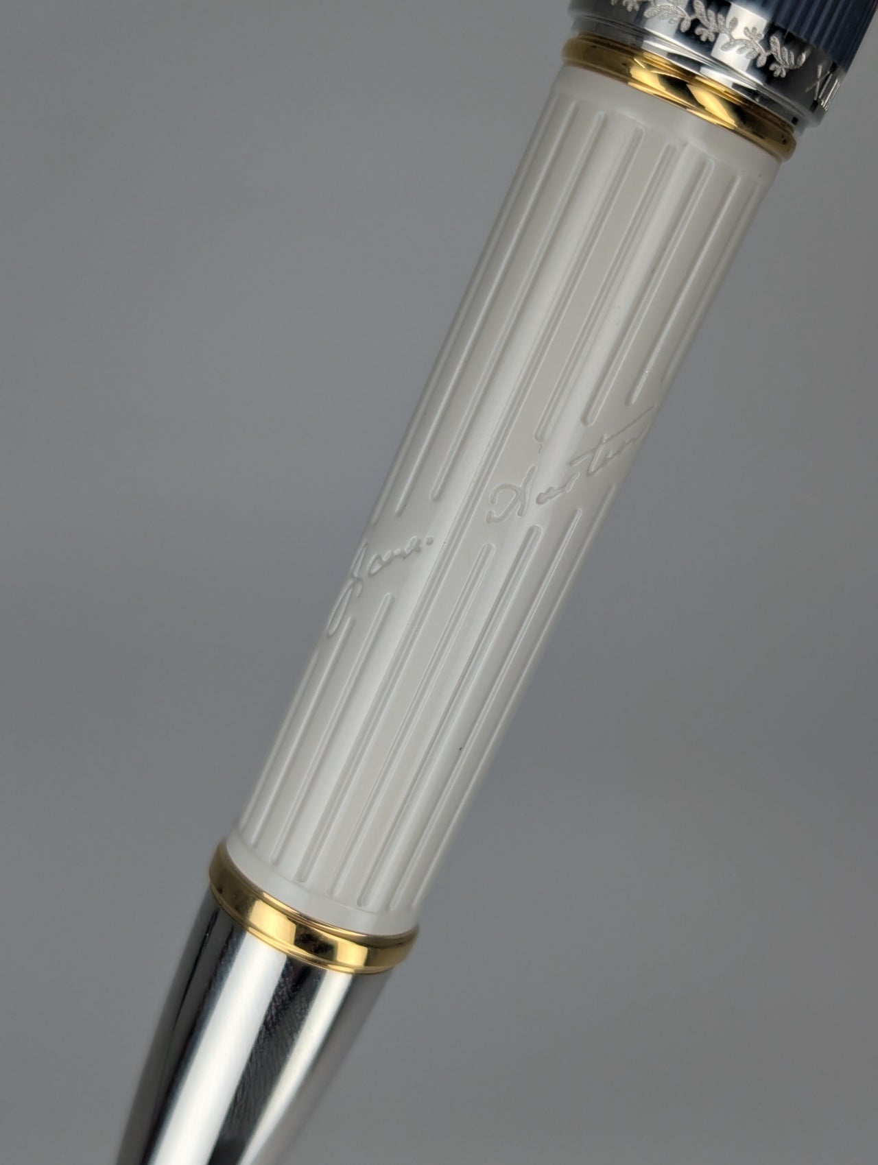 *Consignment* Montblanc Writer's Edition Jane Austin Limited Edition Rollerball Pen