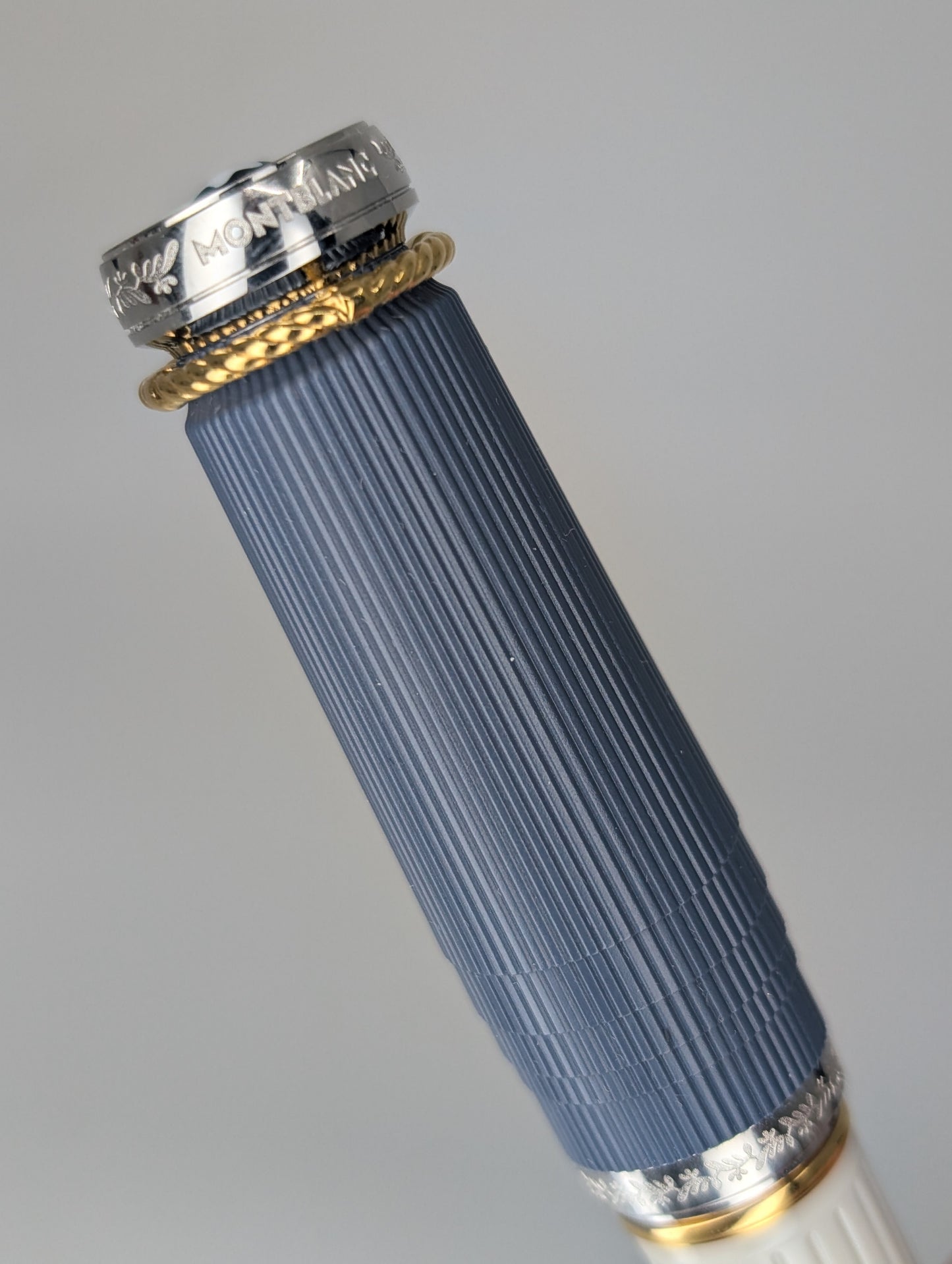 *Consignment* Montblanc Writer's Edition Jane Austin Limited Edition Rollerball Pen