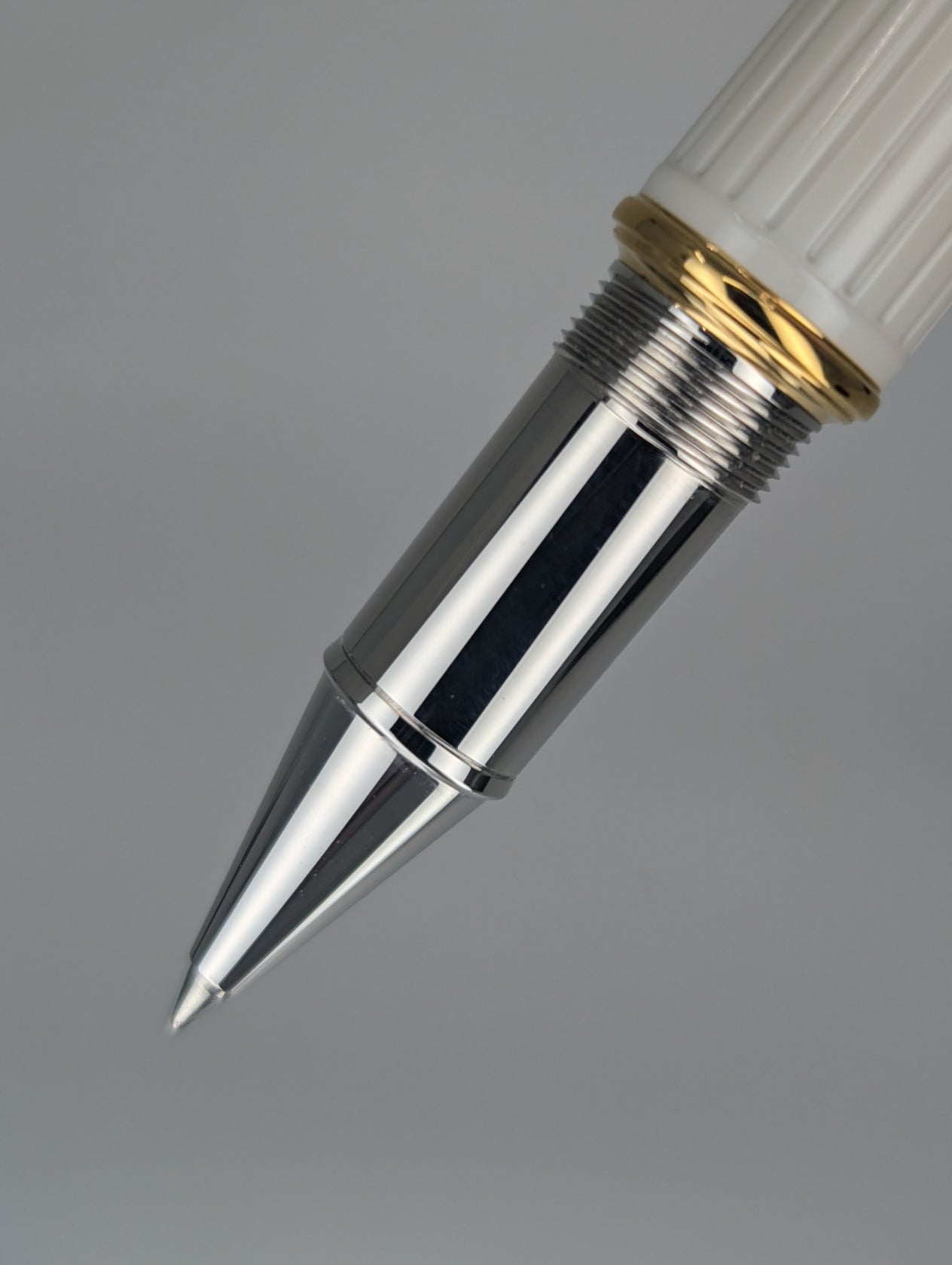 *Consignment* Montblanc Writer's Edition Jane Austin Limited Edition Rollerball Pen