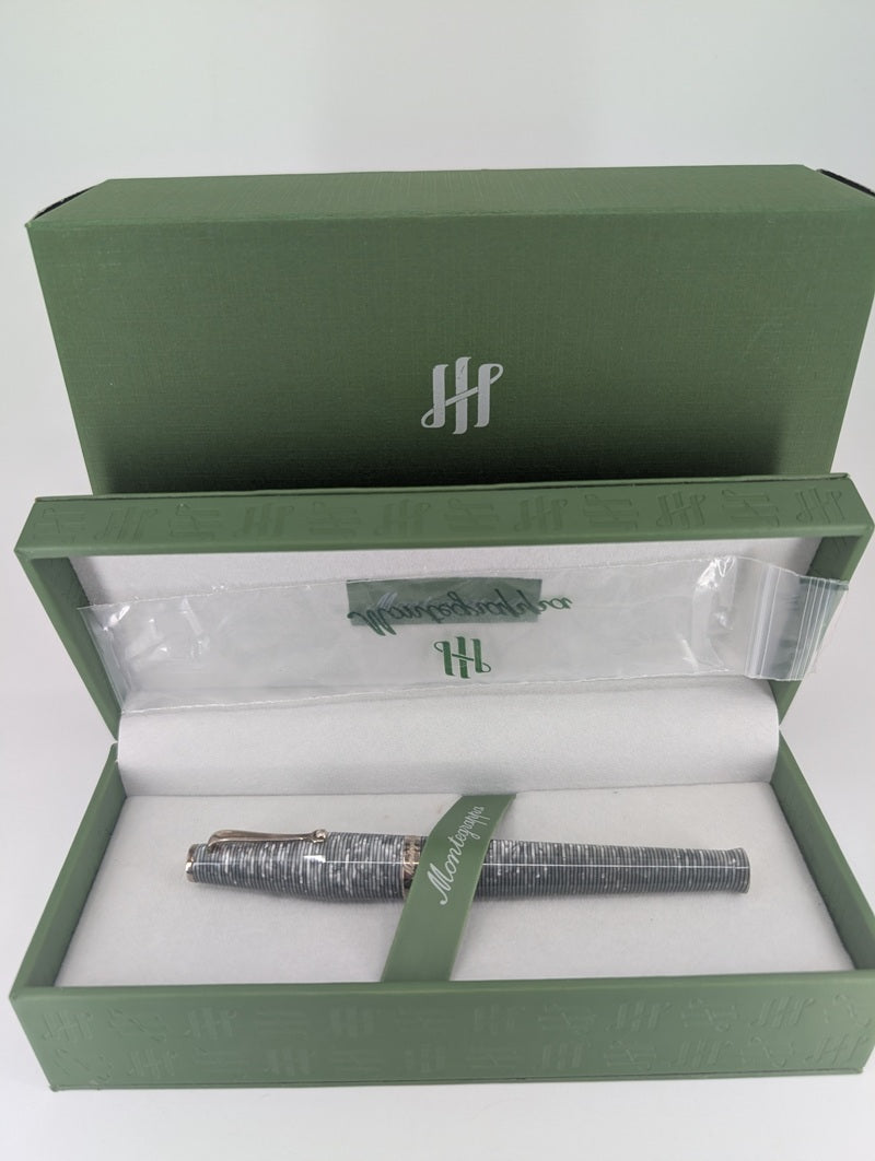 *Consignment* Montegrappa Beauty Book Gentleman Shiny Circles Celluloid L/E Fountain Pen 18k Gold Fine Nib