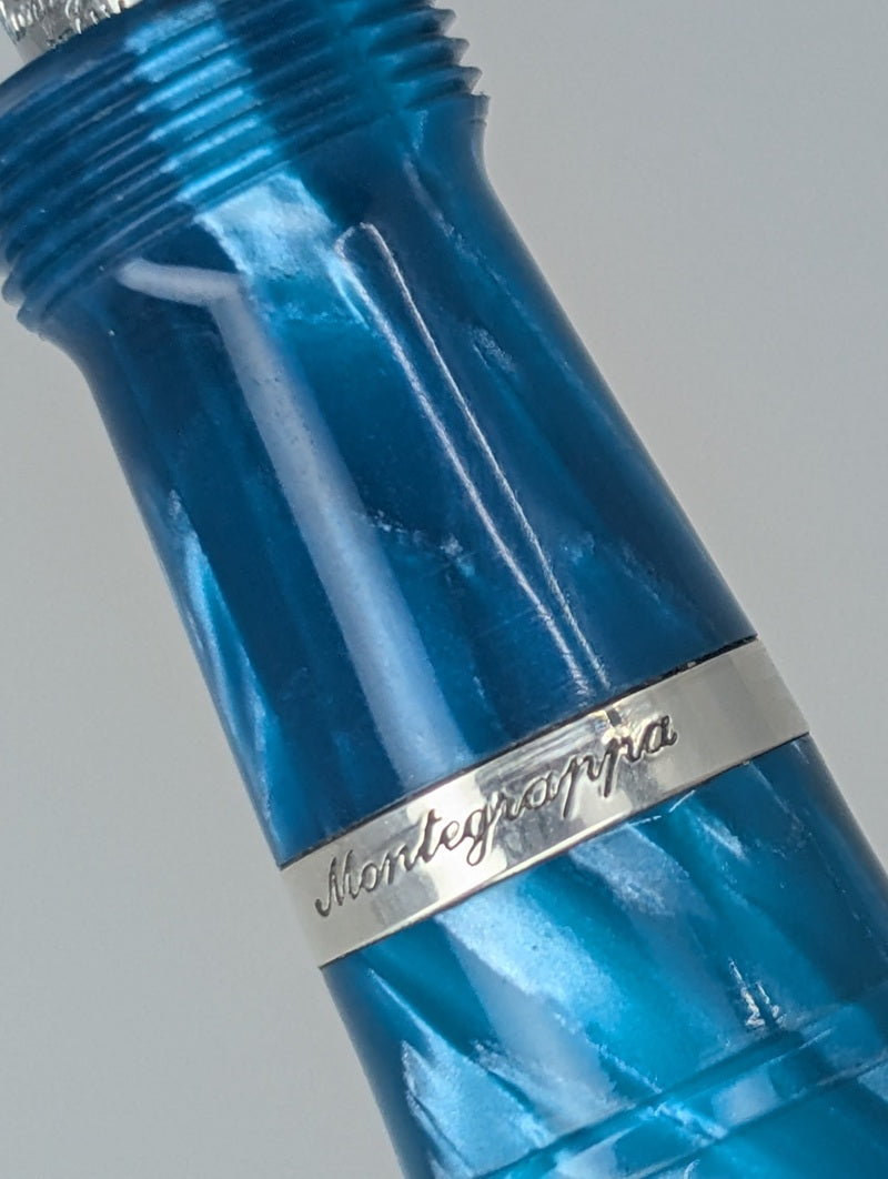 *Consignment* Montegrappa Luxor Blue Nile Limited Edition Fountain Pen 18k Gold Medium Nib