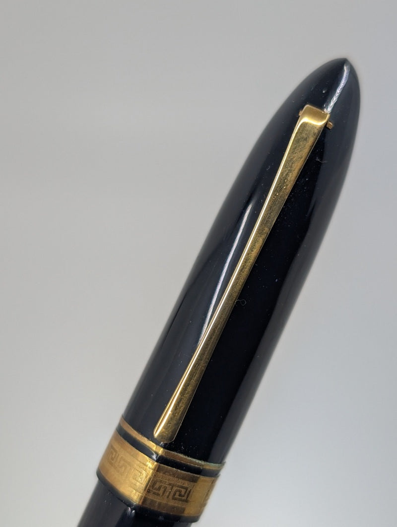 *Consignment* OMAS 360 Black with Gold Trim Fountain Pen 18k Gold Medium Nib