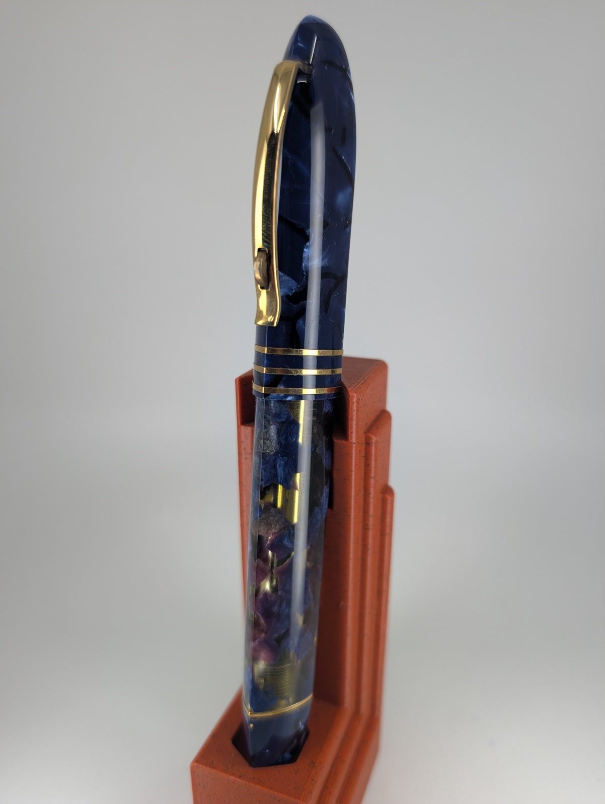 *Consignment* OMAS 360 Lucens Limited Edition Fountain Pen 18k Gold Fine Nib