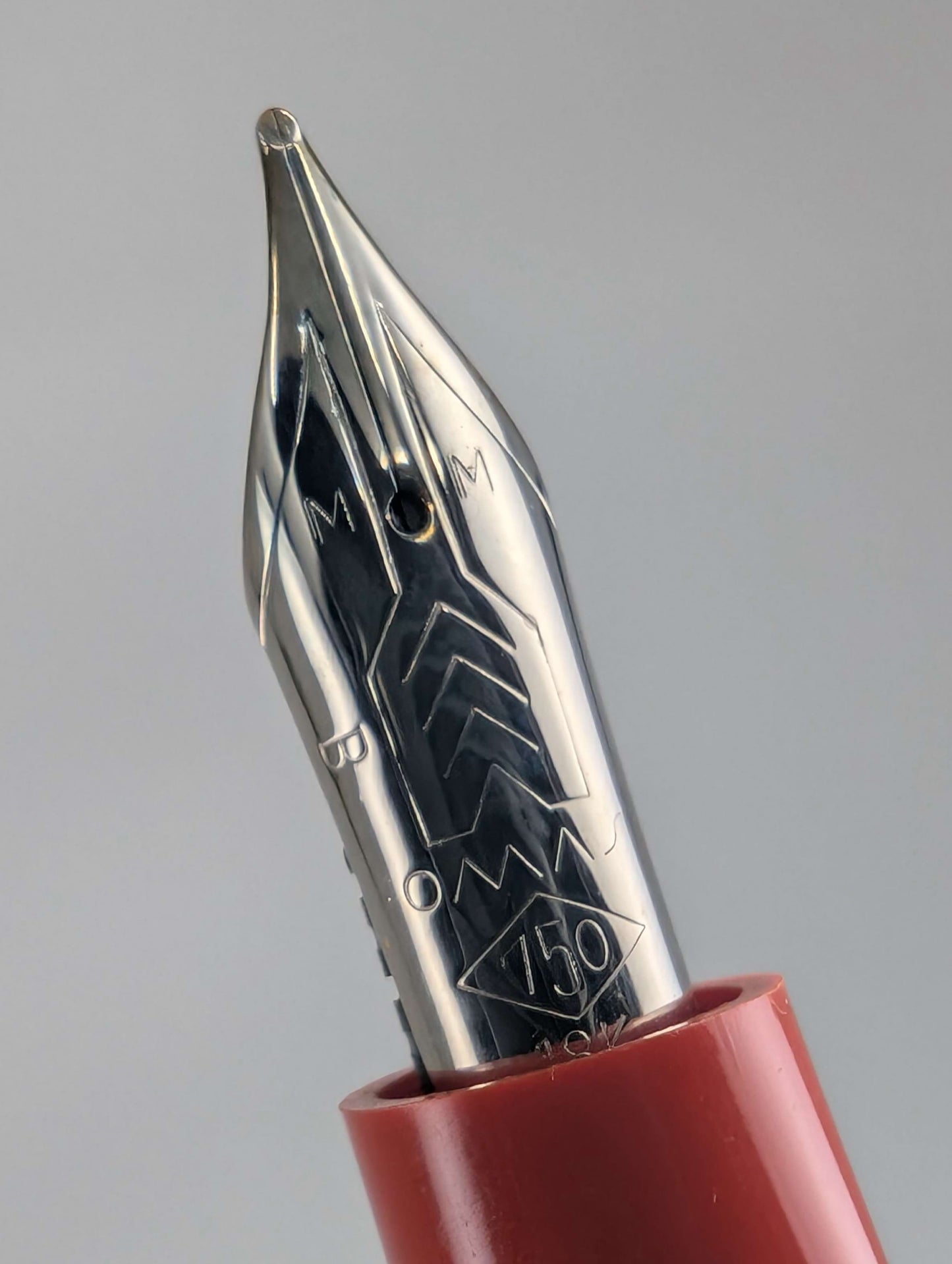 *Consignment* OMAS Miglia 1000 Fountain Pen 18k Gold Broad Nib