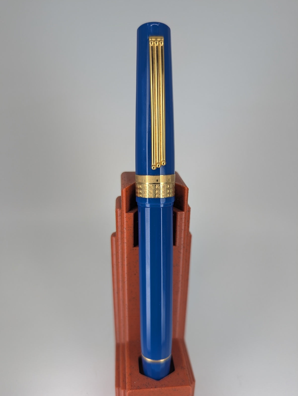 *Consignment* OMAS Roma 2000 Giubileo Fountain Pen 18k Gold Broad Nib