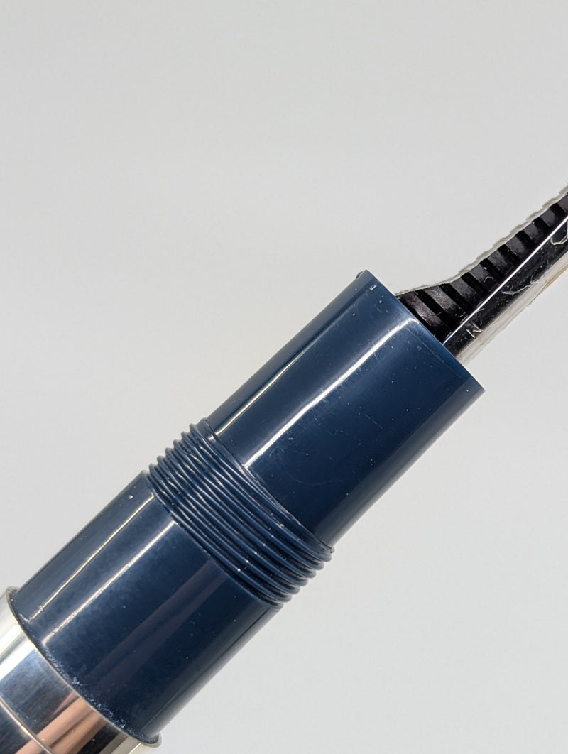 *Consignment* OMAS Society Silver Piston Filler Fountain Pen 18k Gold Medium Nib