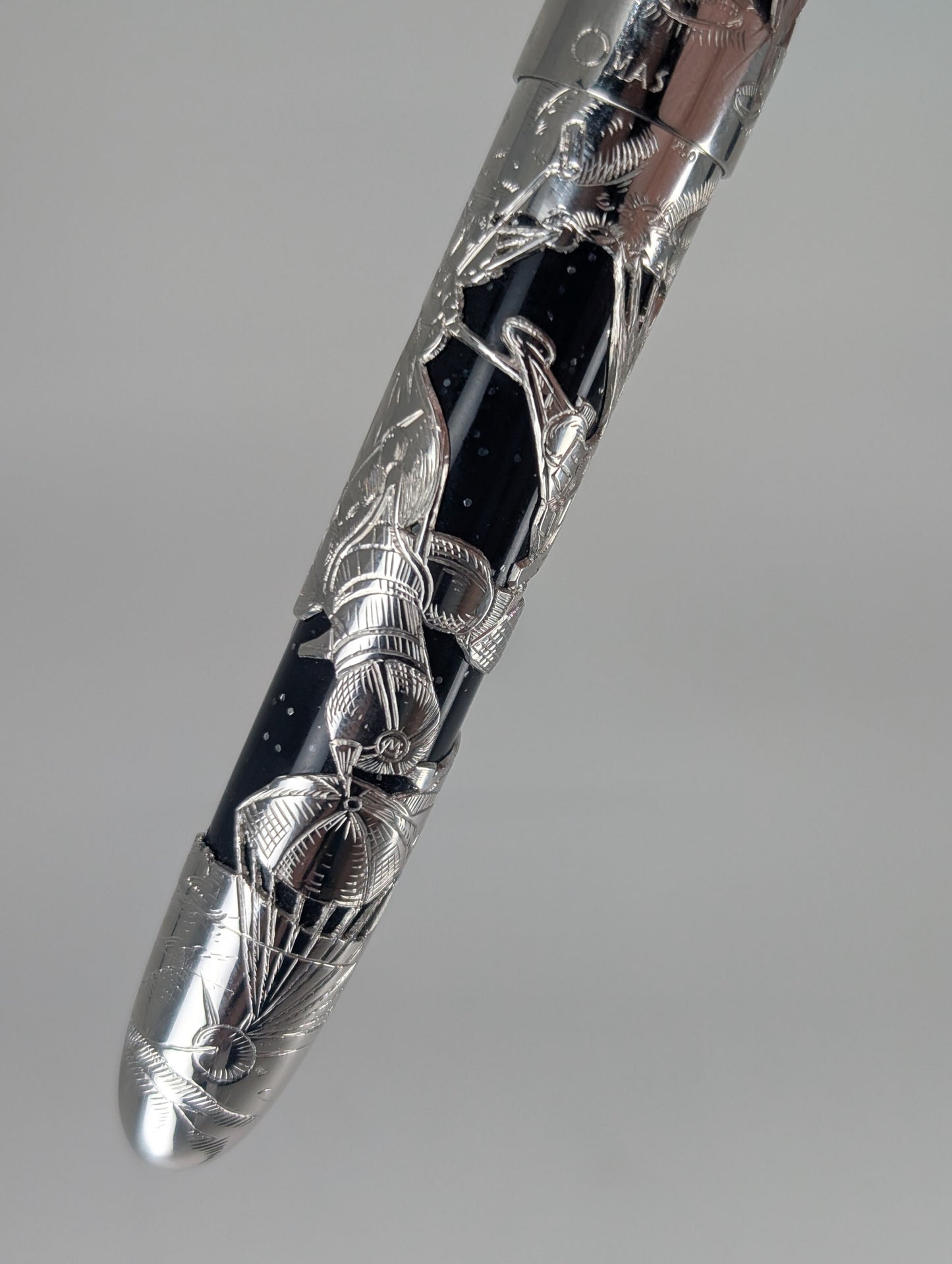 *Consignment* OMAS Apollo 11 White Overlay Limited Edition Fountain Pen 18k Medium Nib #9 of 69