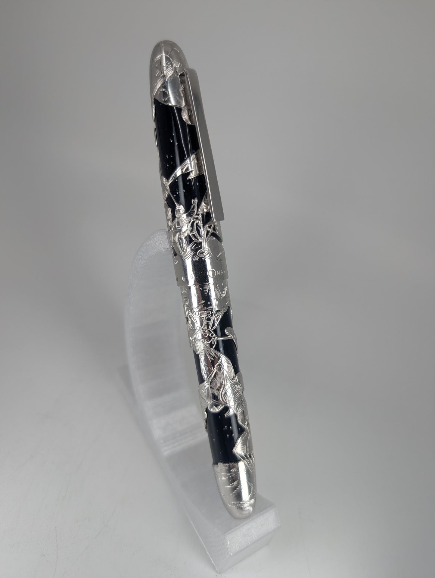 *Consignment* OMAS Apollo 11 White Overlay Limited Edition Fountain Pen 18k Medium Nib #9 of 69