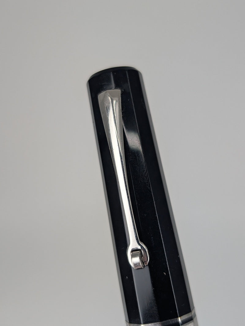 *Consignment* Omas Paragon Black Fountain Pen Medium Nib