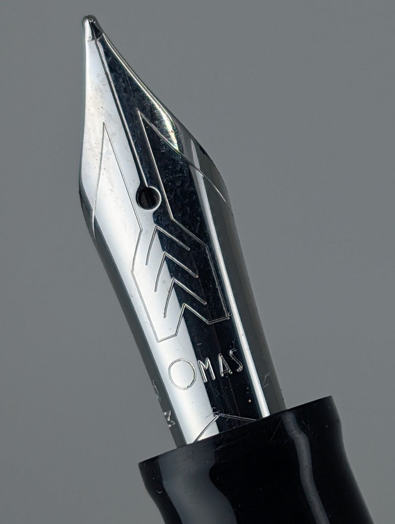 *Consignment* Omas Paragon Black Fountain Pen Medium Nib