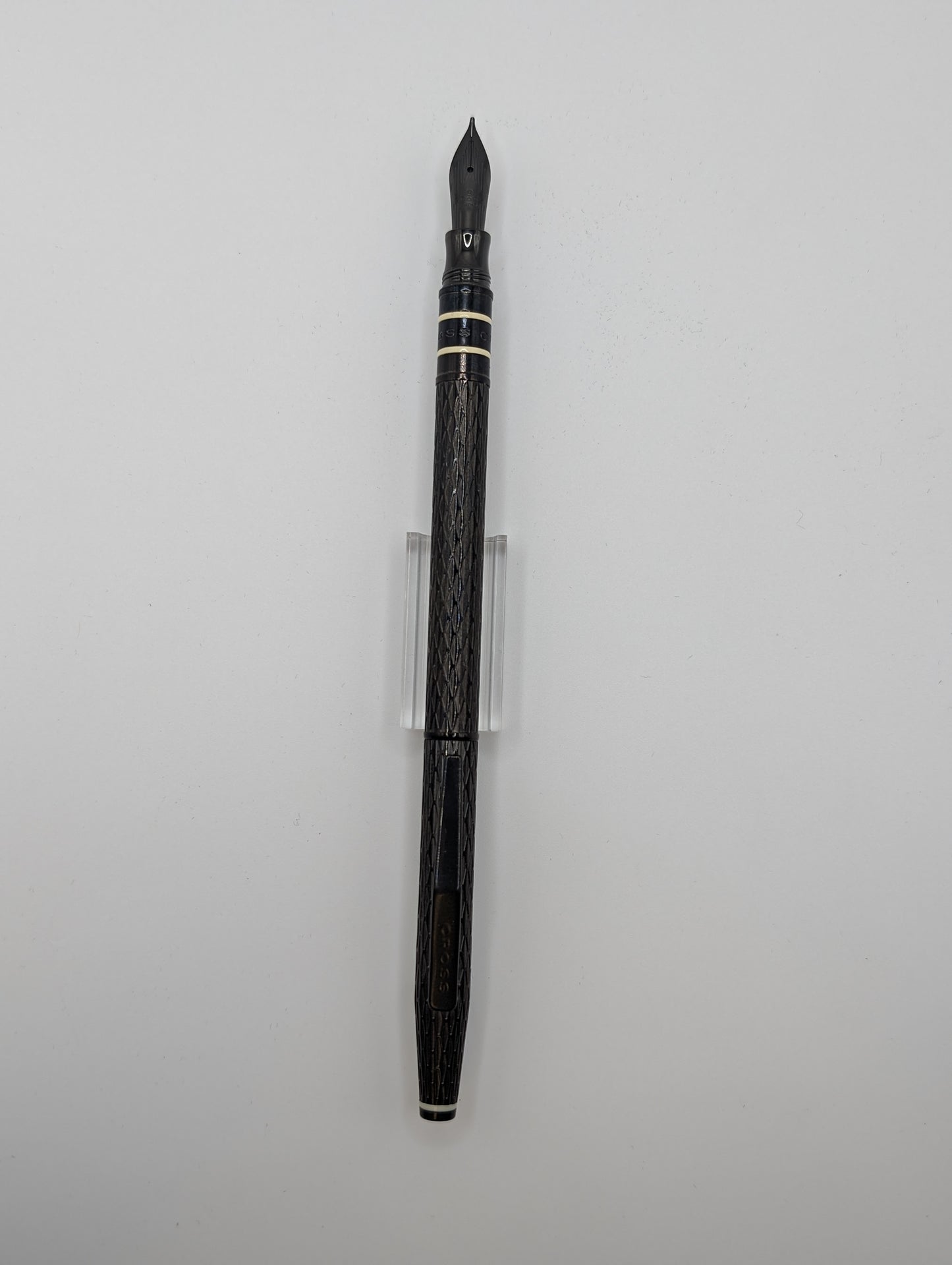 Cross Spire Black Caviar Fountain Pen 18k (Black) Medium Nib