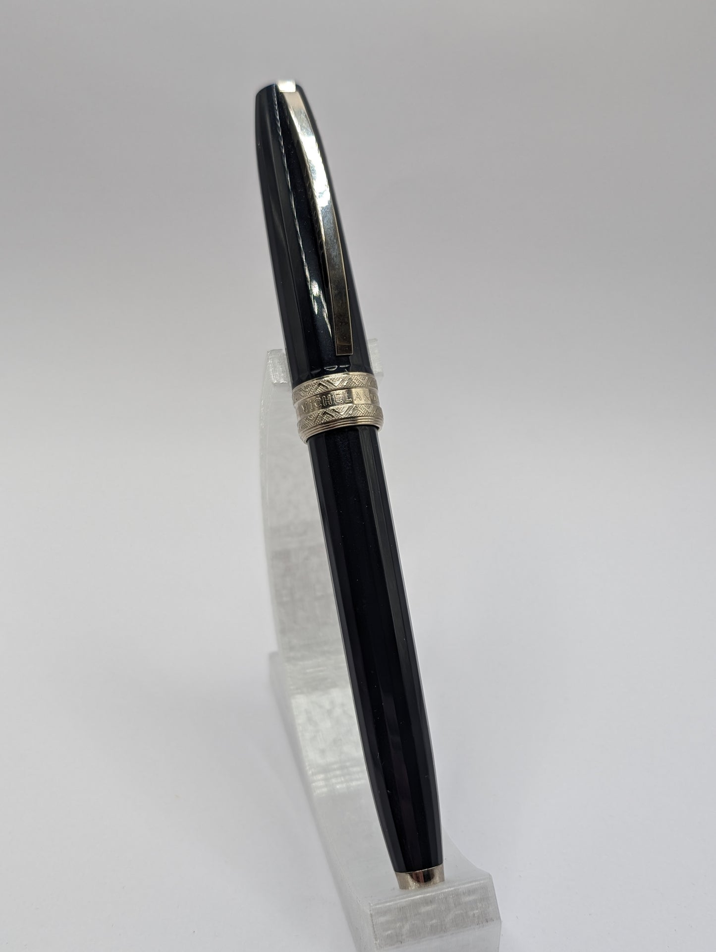 Visconti Michelangelo Black/Silver Magnetic Cap Fountain Pen Medium