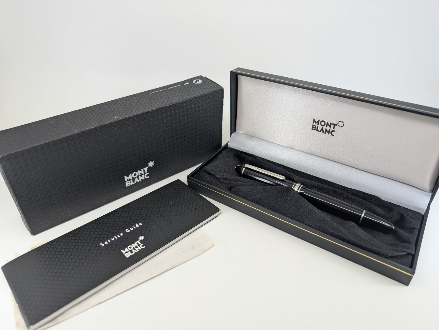 *Consignment* Montblanc Meisterstuck Platinum-Coated LeGrand Rollerball Pen