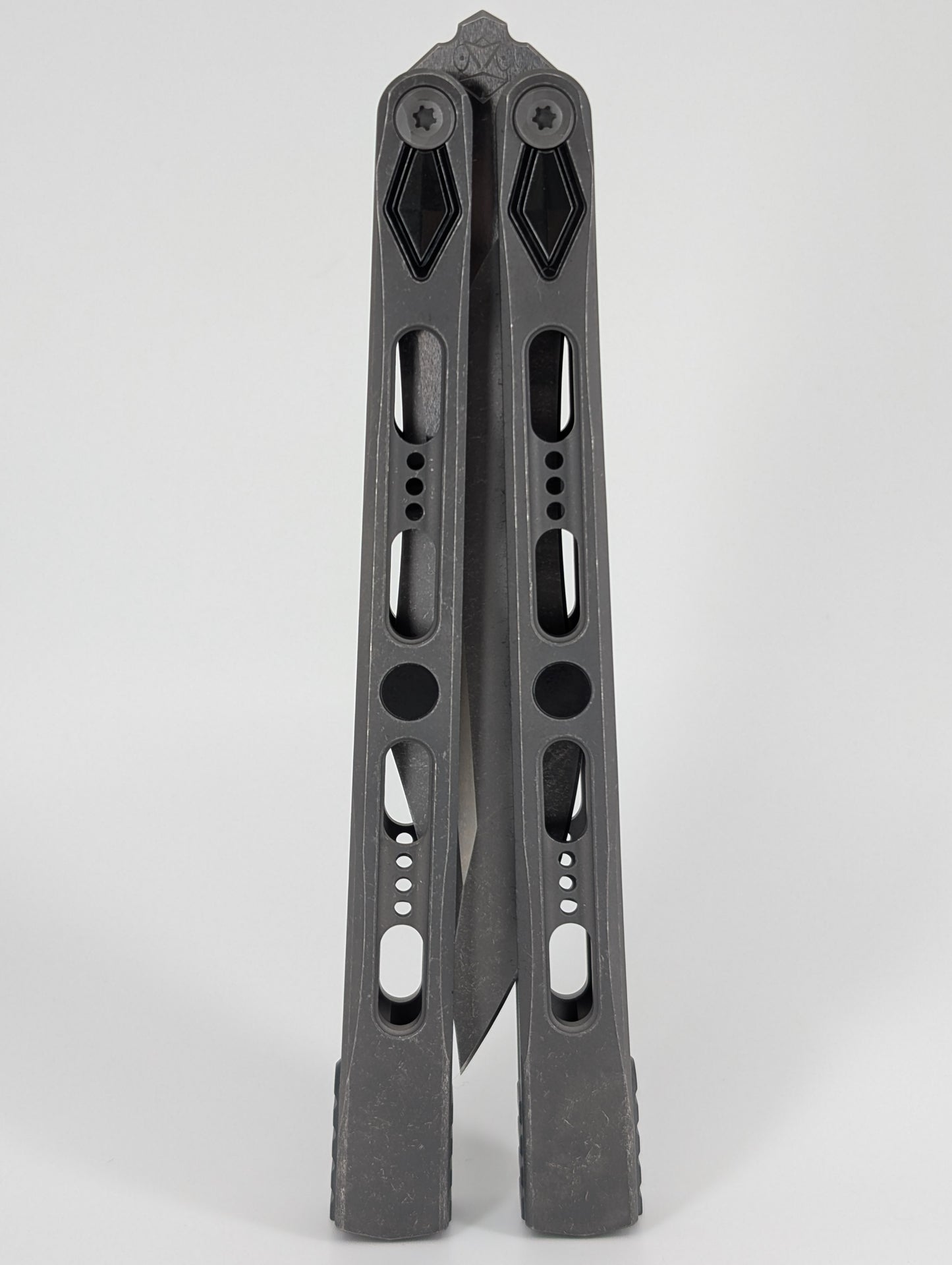 Poikilo PM1 Hydra Tanto Live Blade Balisong